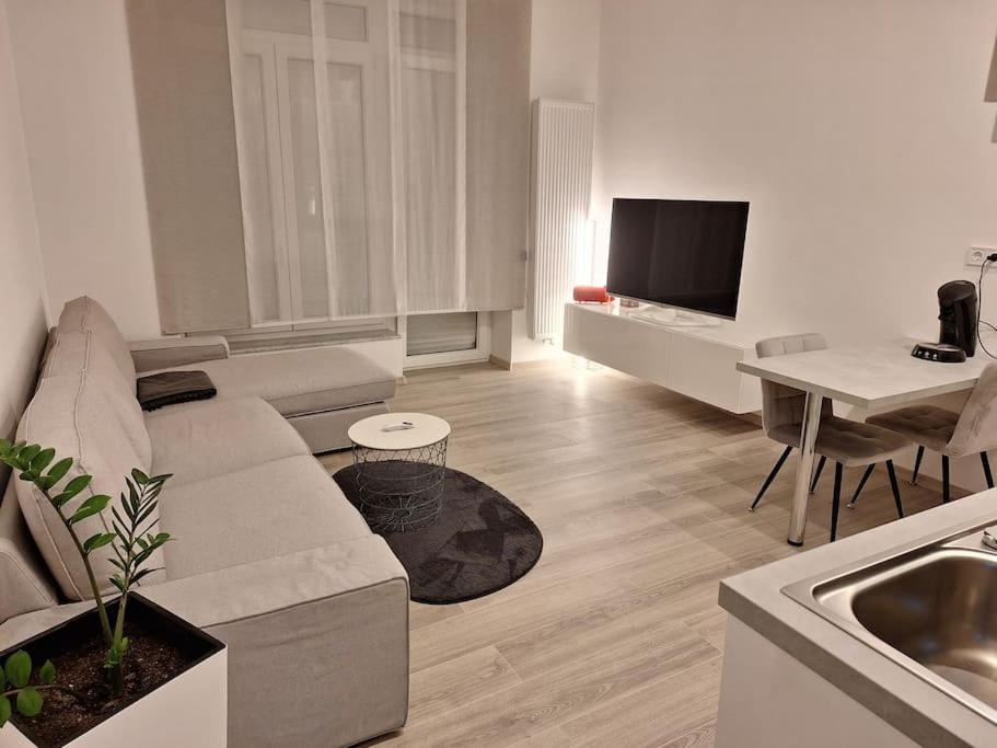 Kleines City Apartment Швейнфурт Экстерьер фото